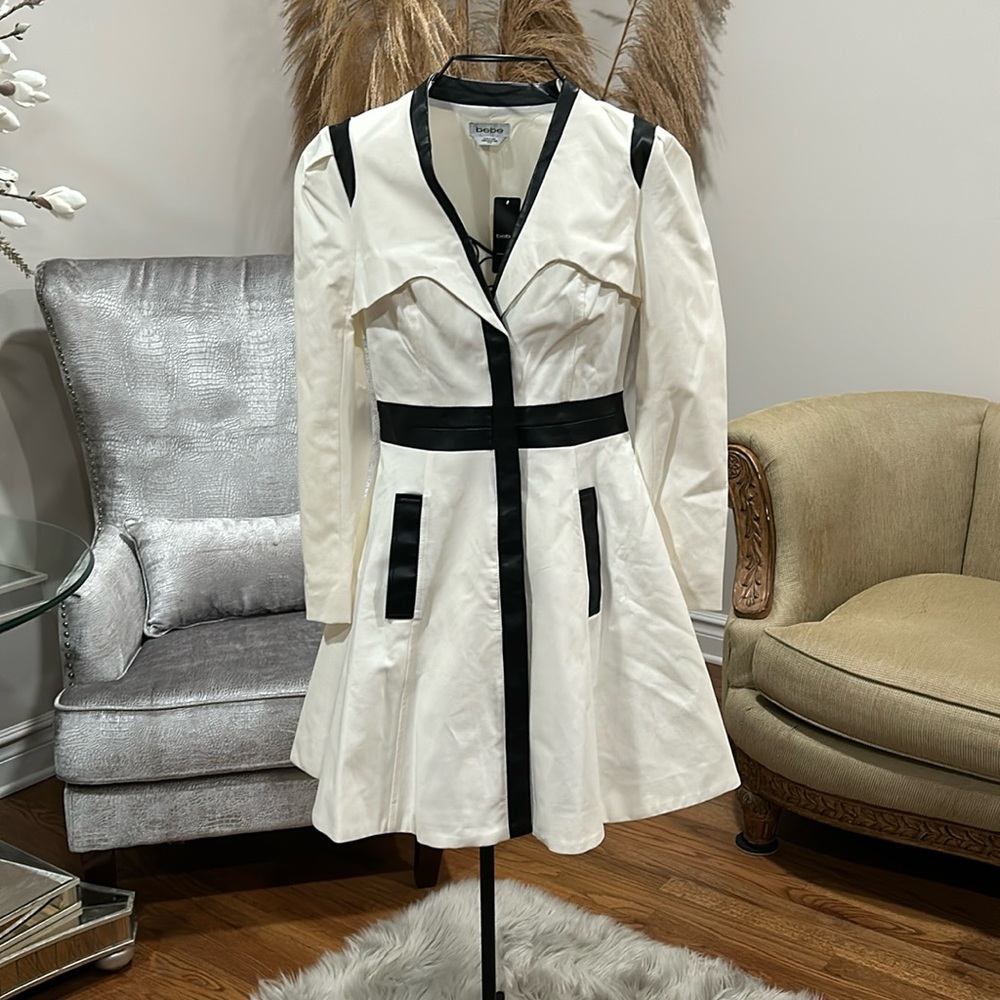 BEBE white and black faux leather trim size-extra small NEW WITH TAGS